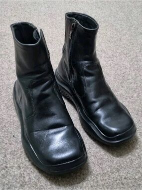 Prada 1999 Linea Rossa Vibram boots | 35.5